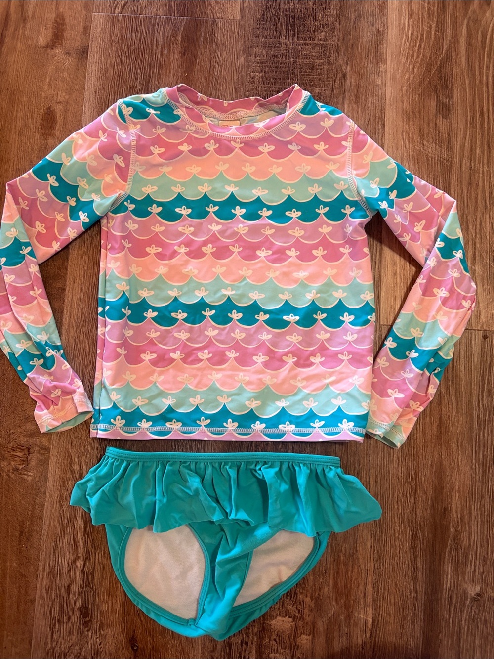 Ruffle Butts Girls Rash Guard Set